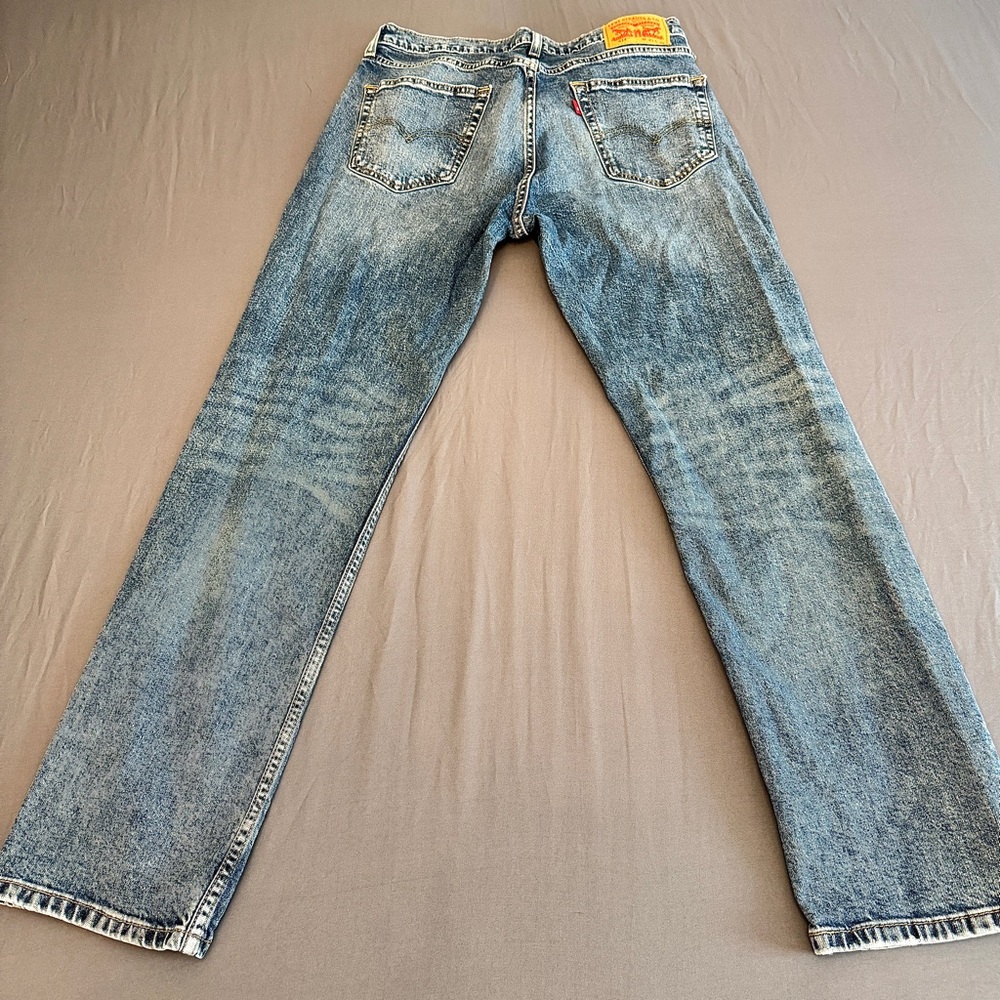 Levi's 514’s Men's Light Blue Straight Jeans